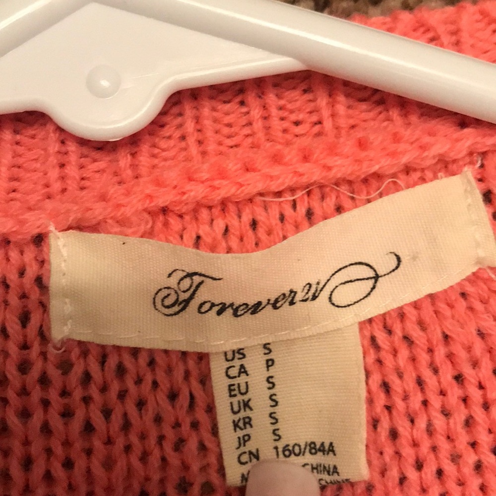 Sweaters - Picture 2 of 3